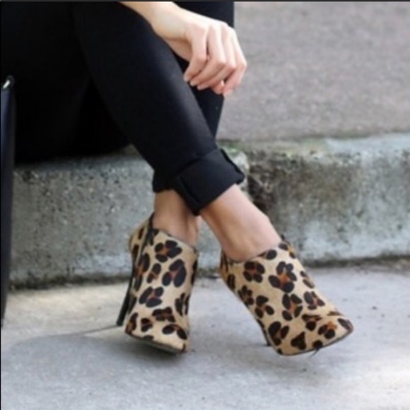 Sam Edelman Shoes - Sam Edelman “Ria” Calf Hair Booties